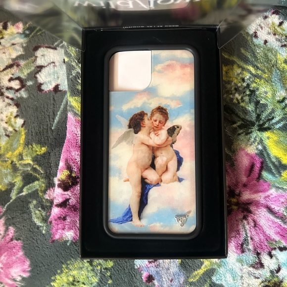 Wildflower iPhone 13/14 angel case - Picture 2 of 2